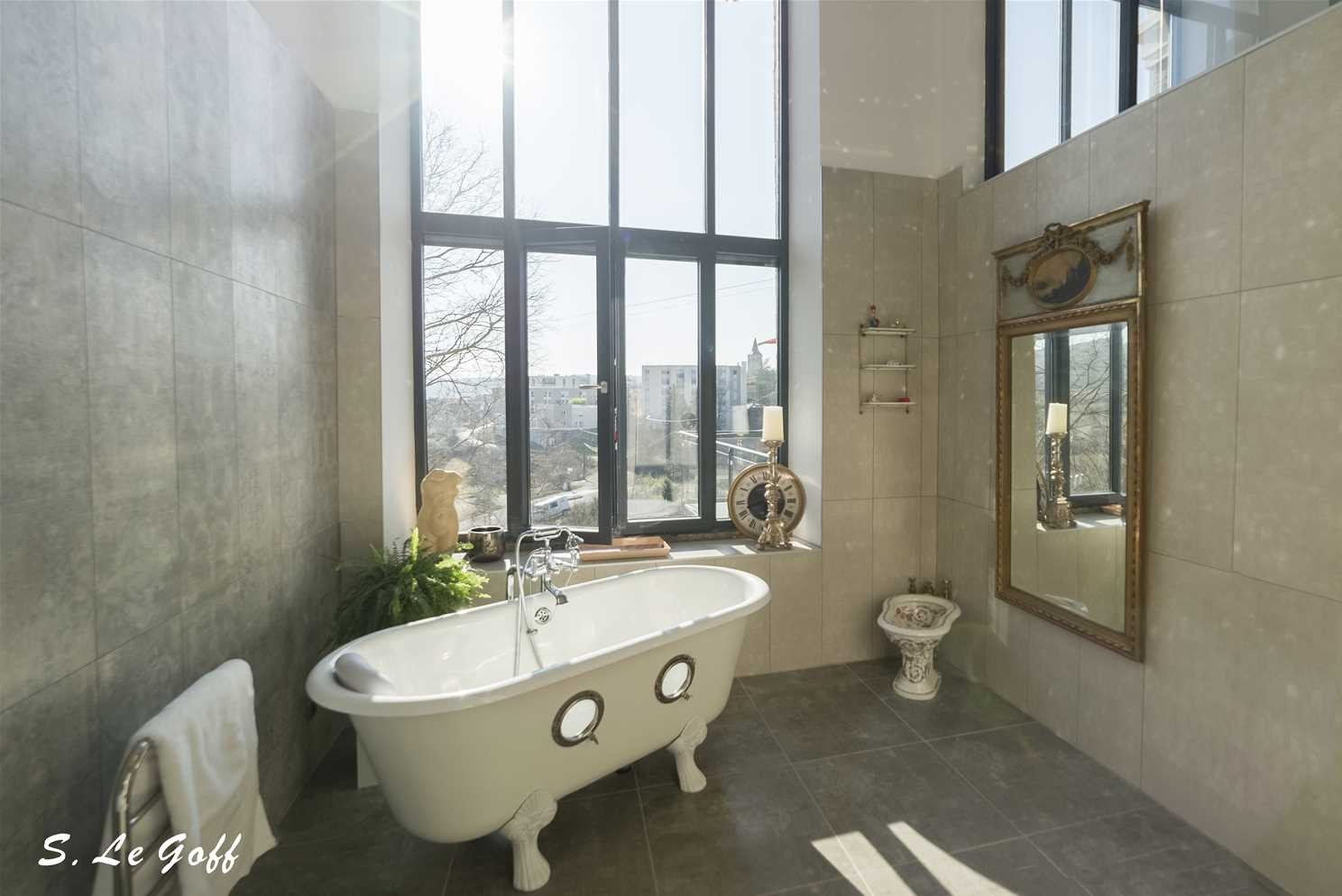 Salle de bain d'un loft
